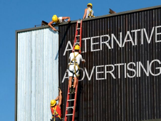 Alternative Advertising - servicii publicitare - campanii publicitare - decorari panouri publcitare